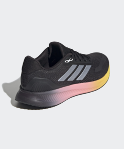 Маратонки Adidas Run Falcon 5 Черен Цвят С Цветна Подметка