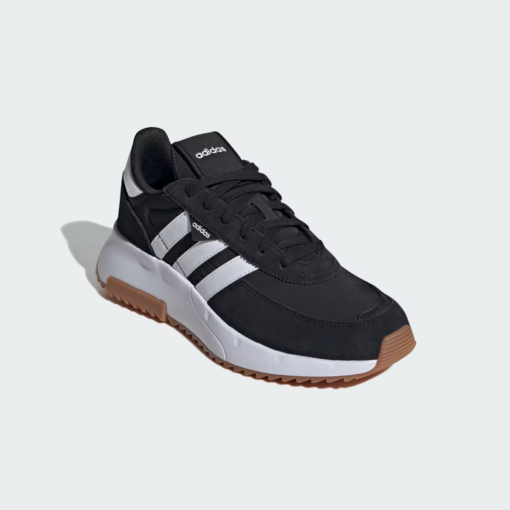 Маратонки Adidas Retropy F2 IH8838 Черен Цвят С Бяла Подметка И Бяло Лого